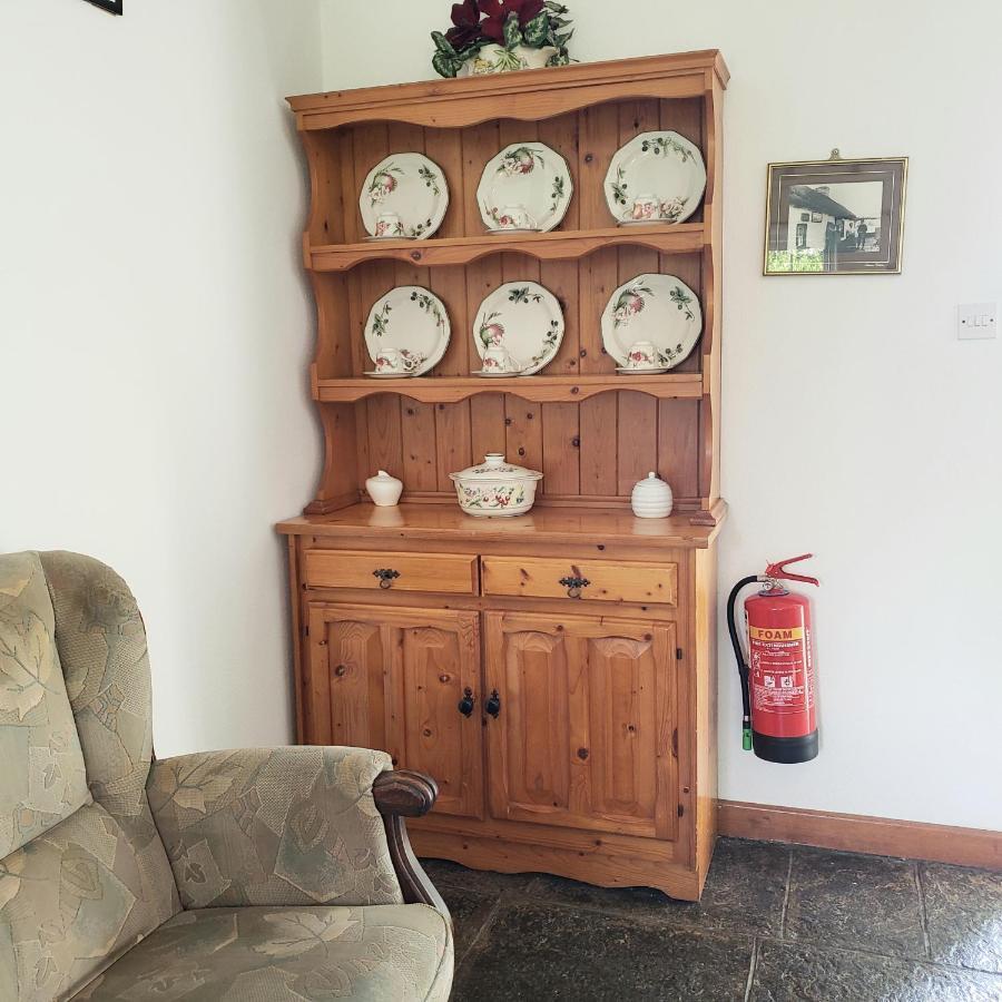 Louisburgh Cottages Екстер'єр фото