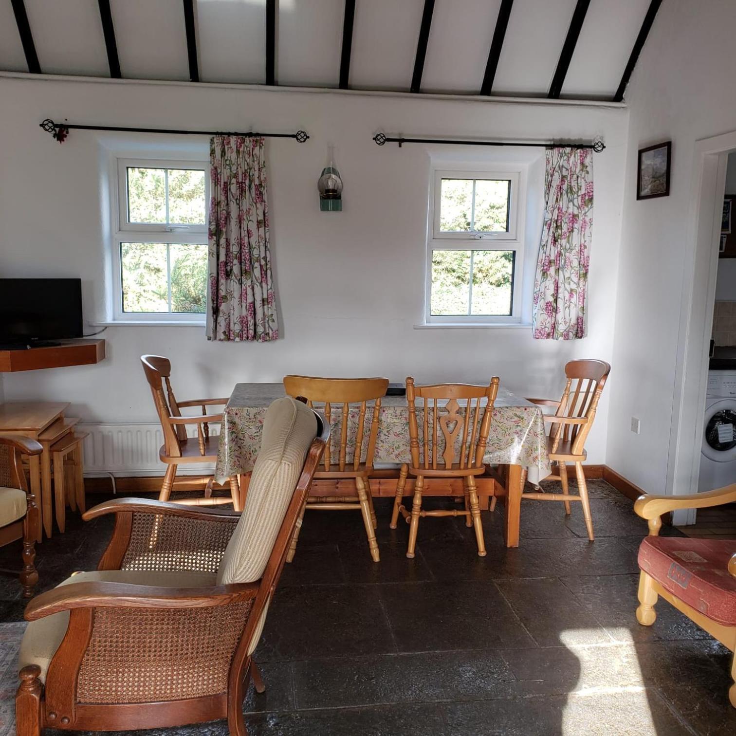Louisburgh Cottages Екстер'єр фото